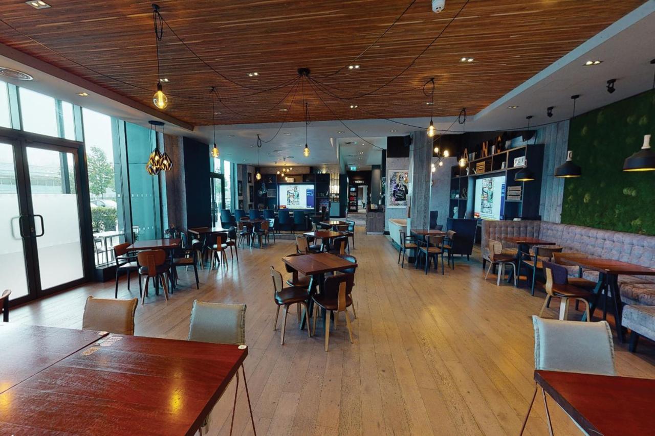 Village Hotel Solihull Exterior photo