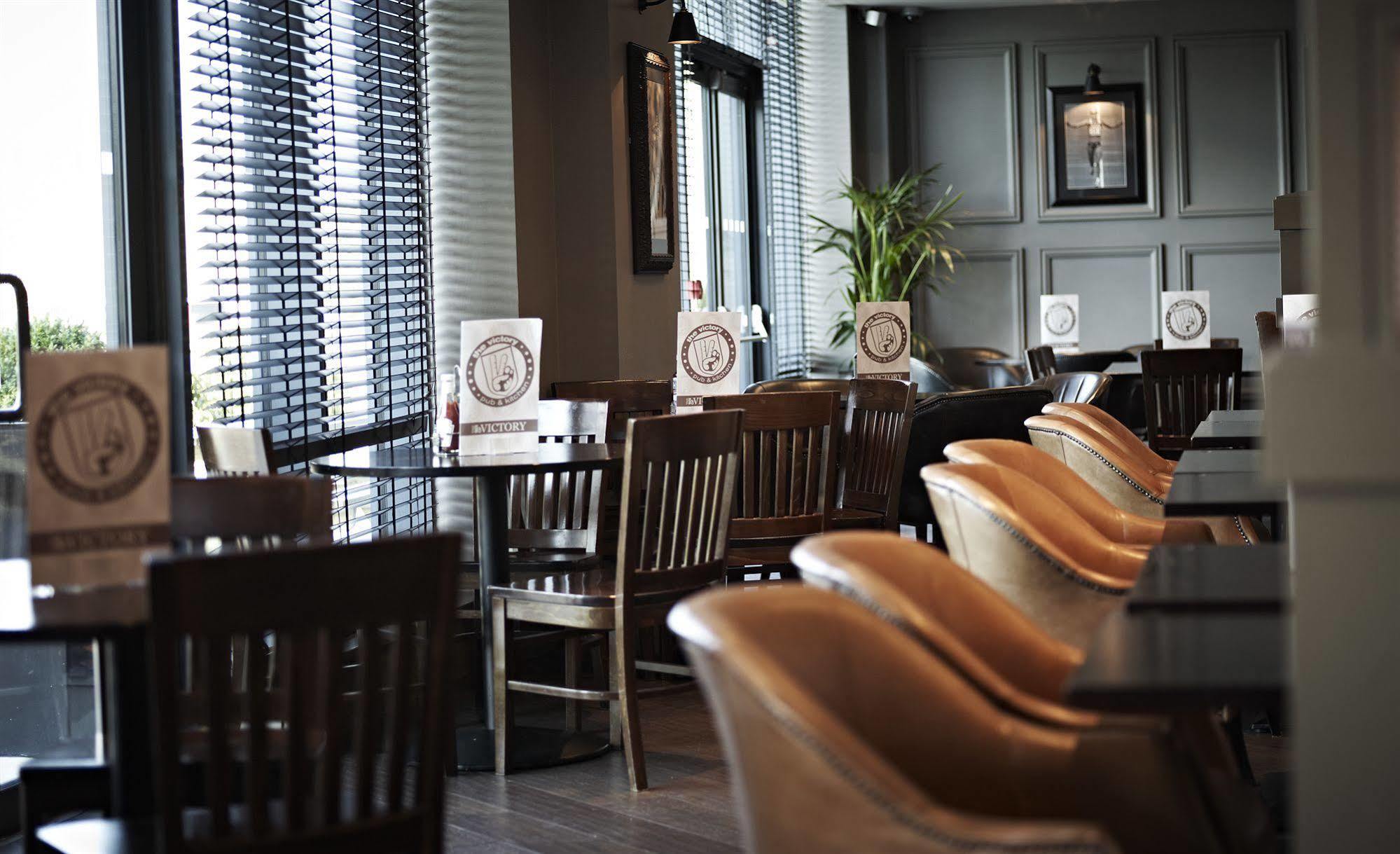 Village Hotel Solihull Exterior photo